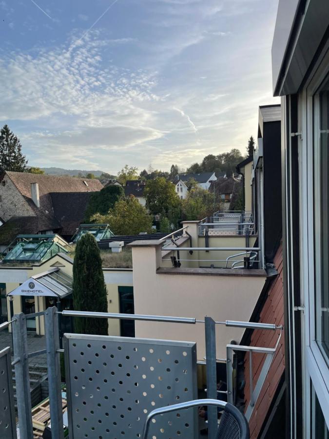 Bike- Und Ferienhotel Freiburg Merzhausen Екстериор снимка